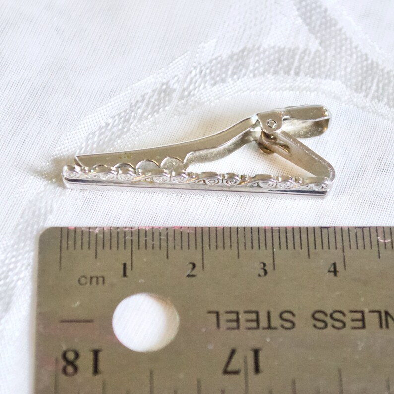 Vintage Early 1960s Tie Clip Unusual Recessed Pattern with Greek-Style Waves For Narrow Tie Great Condition Hardly if Ever Worn