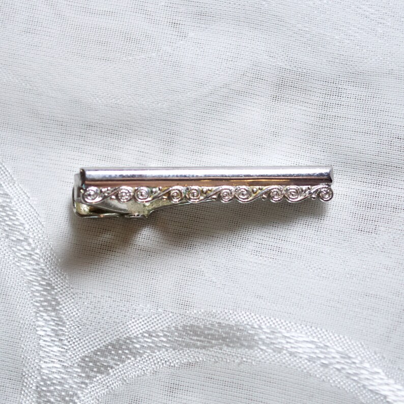 Vintage Early 1960s Tie Clip Unusual Recessed Pattern with Greek-Style Waves For Narrow Tie Great Condition Hardly if Ever Worn