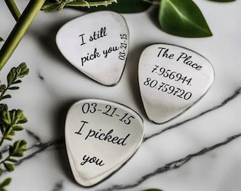 Custom Engraved Stainless Steel Guitar Pick - Personalized Metal Plectrum for Unique Melodies and Gift Worthy Musical Moments