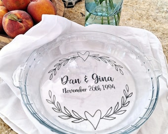 Personalized Pie Plate | Engraved Glass Deep Dish Pie Plate | Gift for Her | Gift for Him | Christmas | Gift for Mom | Wedding Gift