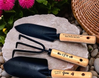 Ensemble d'outils de jardinage personnalisé 3 pièces | Truelle et râteau de jardin personnalisés | Outils Gardner | Outils de jardinage surélevés