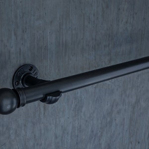 Black Metal Curtain Rail Wrought Iron Wall Mounted Vintage Curtain Rod ...