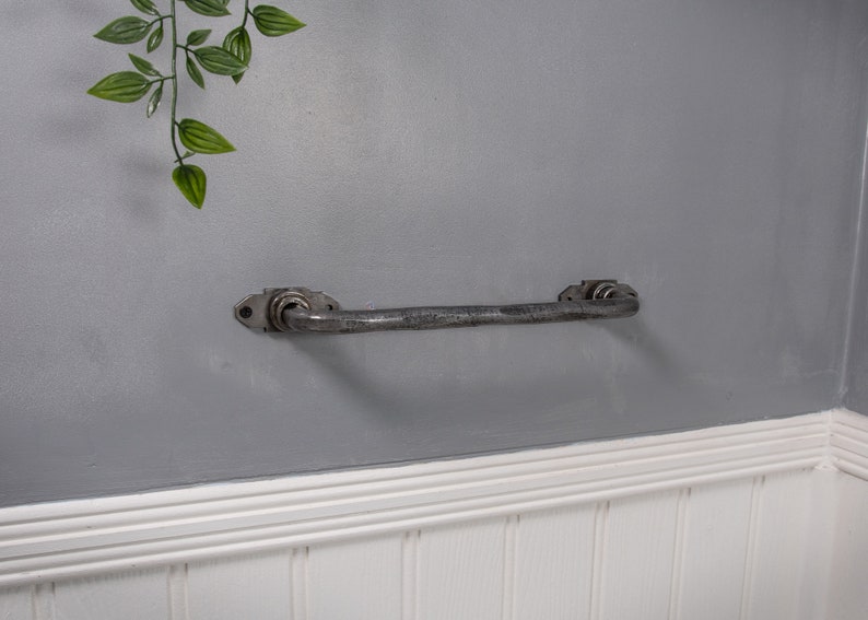 industrial towel rail vintage towel bar towel holder Cast iron towel bar image 4