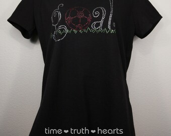 Camiseta ou moletom com strass Goal (9,25 "x 5") - sua escolha de 6 estilos - Frete grátis nos EUA.