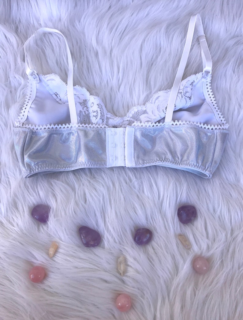 Aura Wireless Bra Opal
