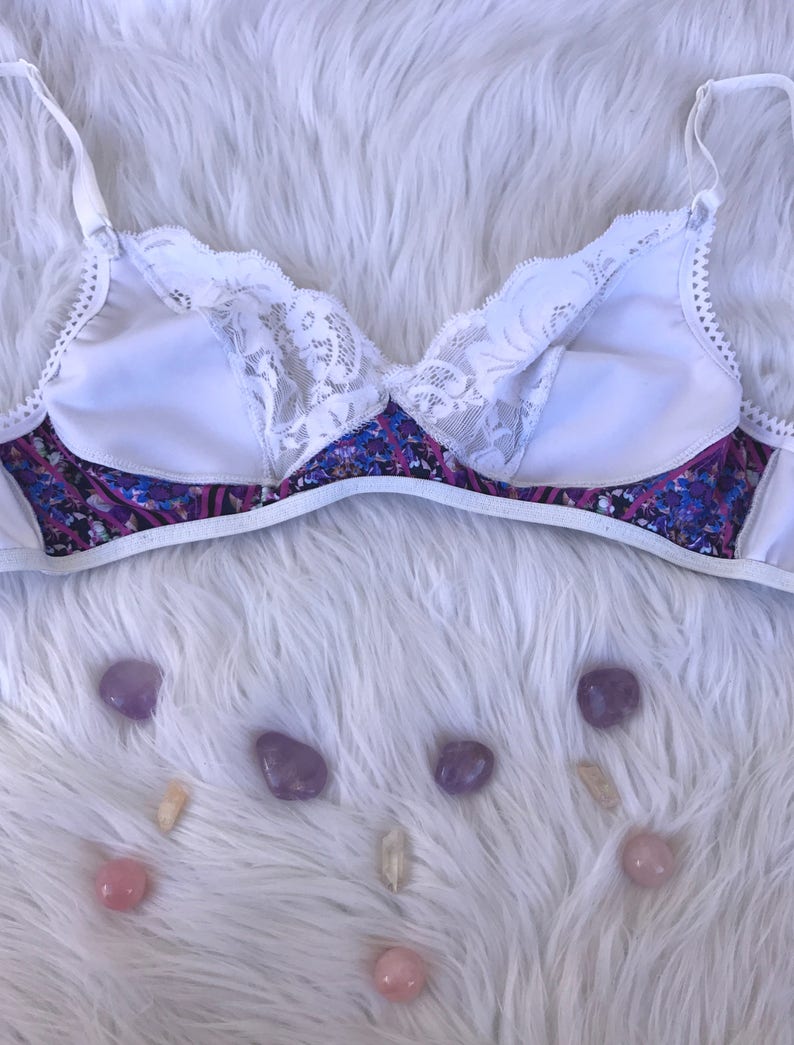 Aura Wireless Bra Opal