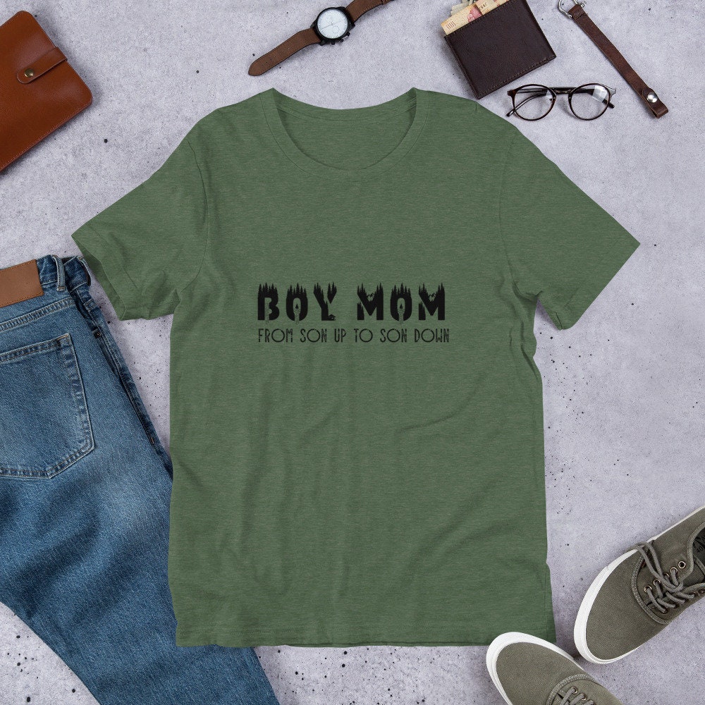 Boy Mom Unisex Short Sleeve T-Shirt