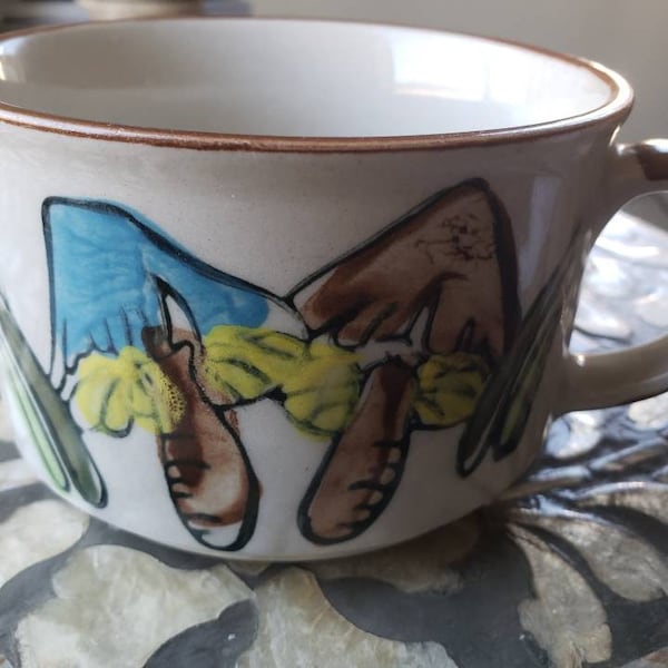 Vintage 70s Magic Mushrooms Mushroomcore Hand-painted Stoneware Mug Cottagecore