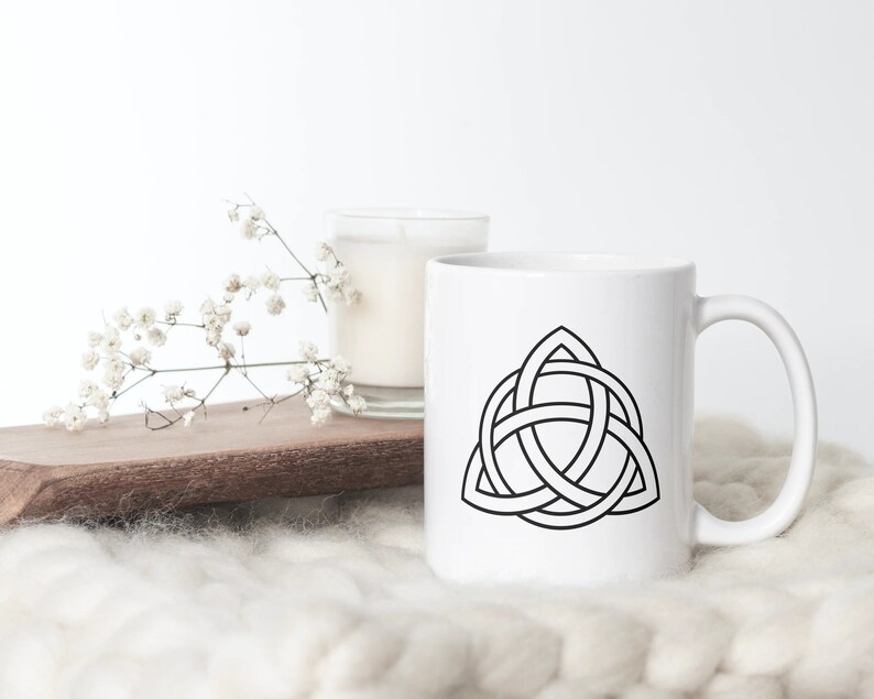 Triquetra SVG Celtic Knot SVG Irish SVG Sacred geometry svg spiritual svg svg cut files ai eps svg dxf pdf png jpg