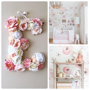 Letras de flores para decoración de pared de guardería, guardería en tonos rosa, letras florales para niños, decoración de habitación en rosa pastel, papel tapiz Bella para habitación, guardería de bebé