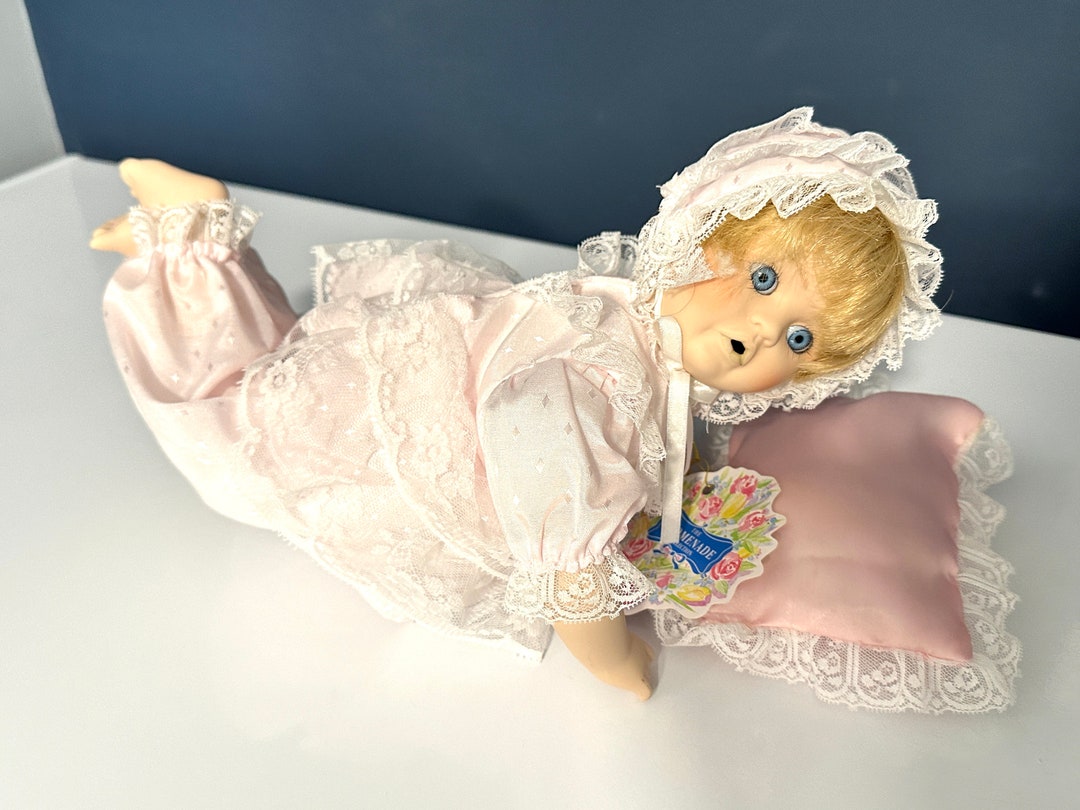 Otrain Com Lol Dolls From The Promenade Collection Porcelain Dolls