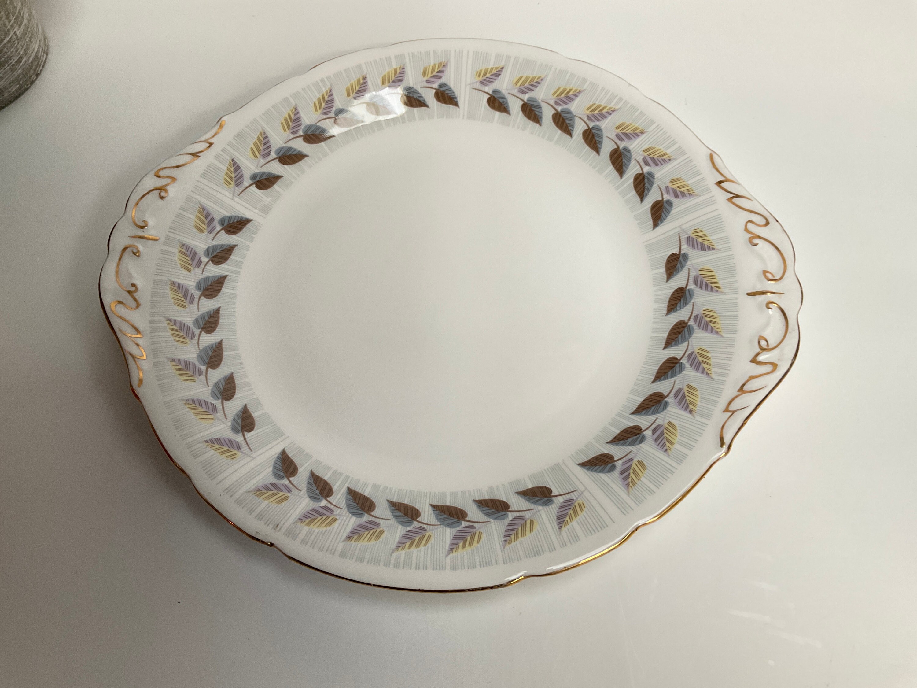 Paragon Olympus sandwich, cake plate