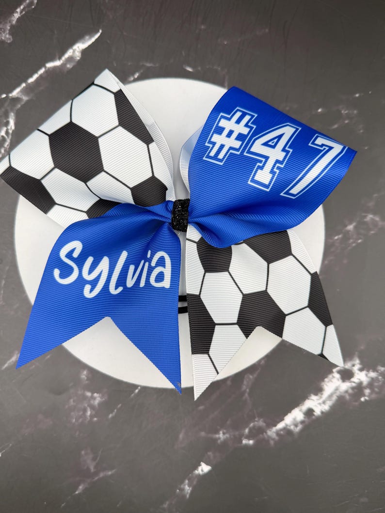 Custom Soccer bow made in your team colors. Price listed is per bow. Soccer , custom bow, team bows, Soccer bow, custom soccer bow bild 16