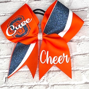 Game day half kick swish cheer bow with or without personalized names. Comment colors at checkout. Team cheer bow, game day bow, comp bow