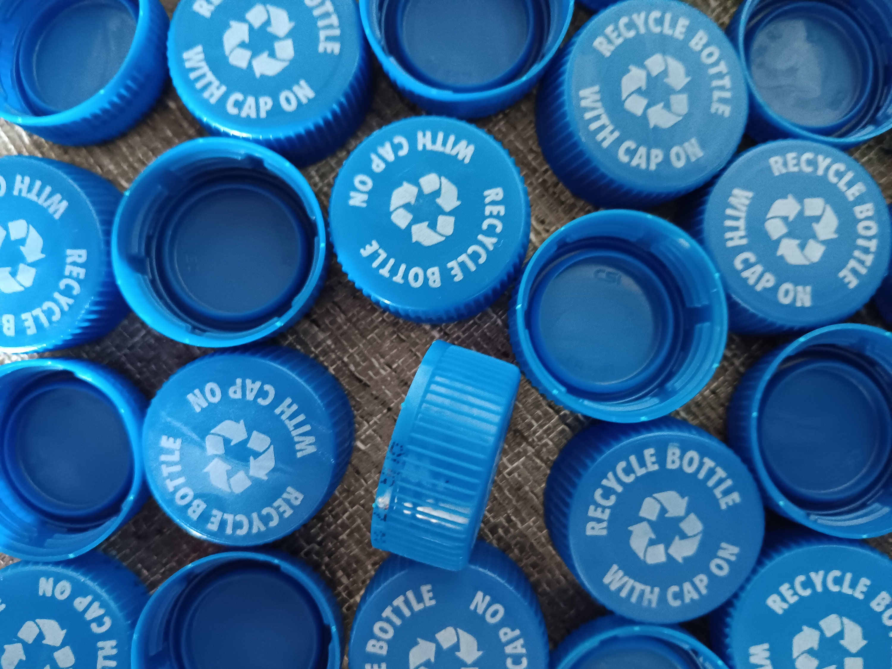 50 Blue Plastic Screw Top Bottle Caps Craft Project Etsy