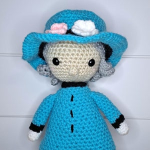 Queen Elizabeth II | Crochet Doll | Queen of England Amigurumi | Royal Figure | Soft Toy | Free Shipping in USA