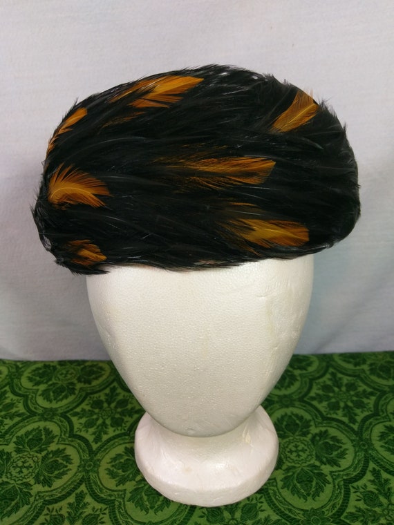 Vintage Ladies Black and Gold Feather Hat
