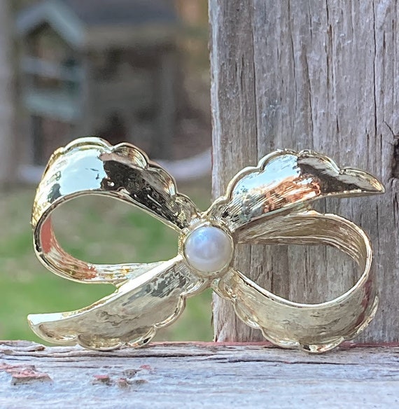Gerry's jewelry brooch discount