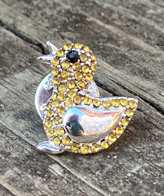 Vintage avon pins best sale jewelry