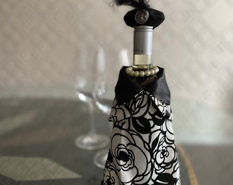 Black and White Wine Bottle Cover