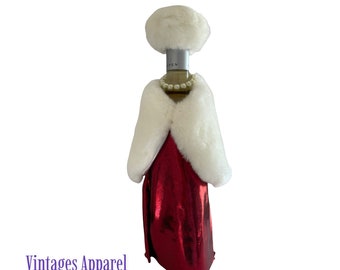 Red and White Wine Bottle Cover for Valentines Day, Galentines Day Wine Gift