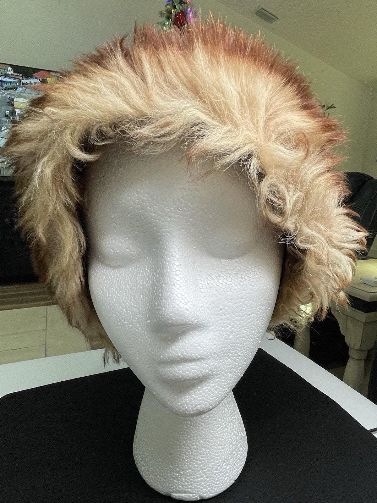 Vintage 1960s Tuscan Lamb Fur Wool Ski Hat Made in Italy for  display picture 1