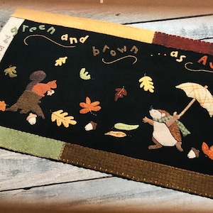 It&#39;s Raining Autumn pattern by Nutmeg Hare, 14-1/2&quot; x 24&quot; wool applique with stitchery table runner, #61