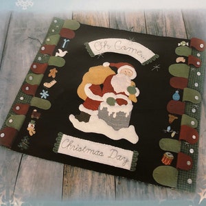 Oh Come ... Christmas Day pattern by Nutmeg Hare, 23-1/2&quot; x 20&quot; Advent Calendar, #55