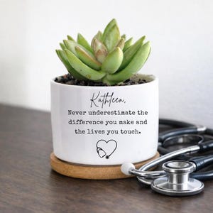 Nurse Gift, Personalized Planter Gift, Custom Flower Pot, Healthcare Worker Appreciation, Thank You Gift, Ceramic Planter, RN Gift, AP2