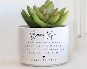 Bonus Mom Gift, Gift for Stepmom, Personalized Planter, Custom Flower Pot, Mother's Day Gift for Stepmom, Gift from Bonus Daughter