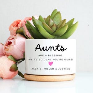 Personalized Gift for Aunt – Sentimental Flower Vase for Aunt Birthday, Mother’s Day, Housewarming or Just Because, A1
