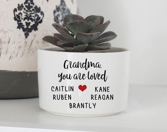 Custom Planter for Grandma, Gift for Grandma, Personalized Flower Pot, Custom Planter, Grandkids Names, Grandma Planter, Succulent Pot