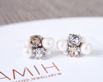 Swarovvski crystal earrings, bridal cluster earrings, pearl cluster earrings, bridesmaid earrings, bijou earrings, wedding pearl earrings