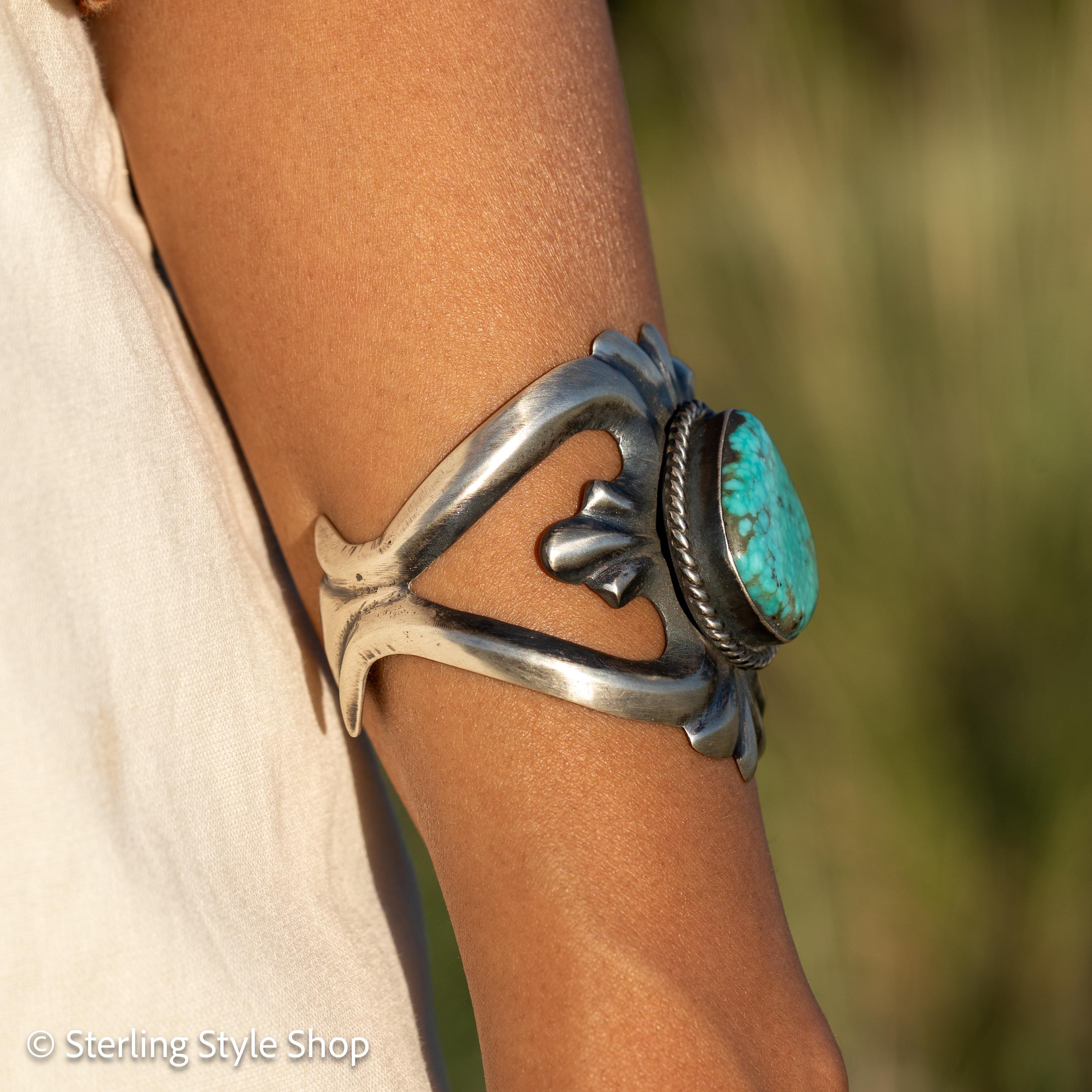 ナバホ族チムニービュート サンドキャスト スターリングシルバー