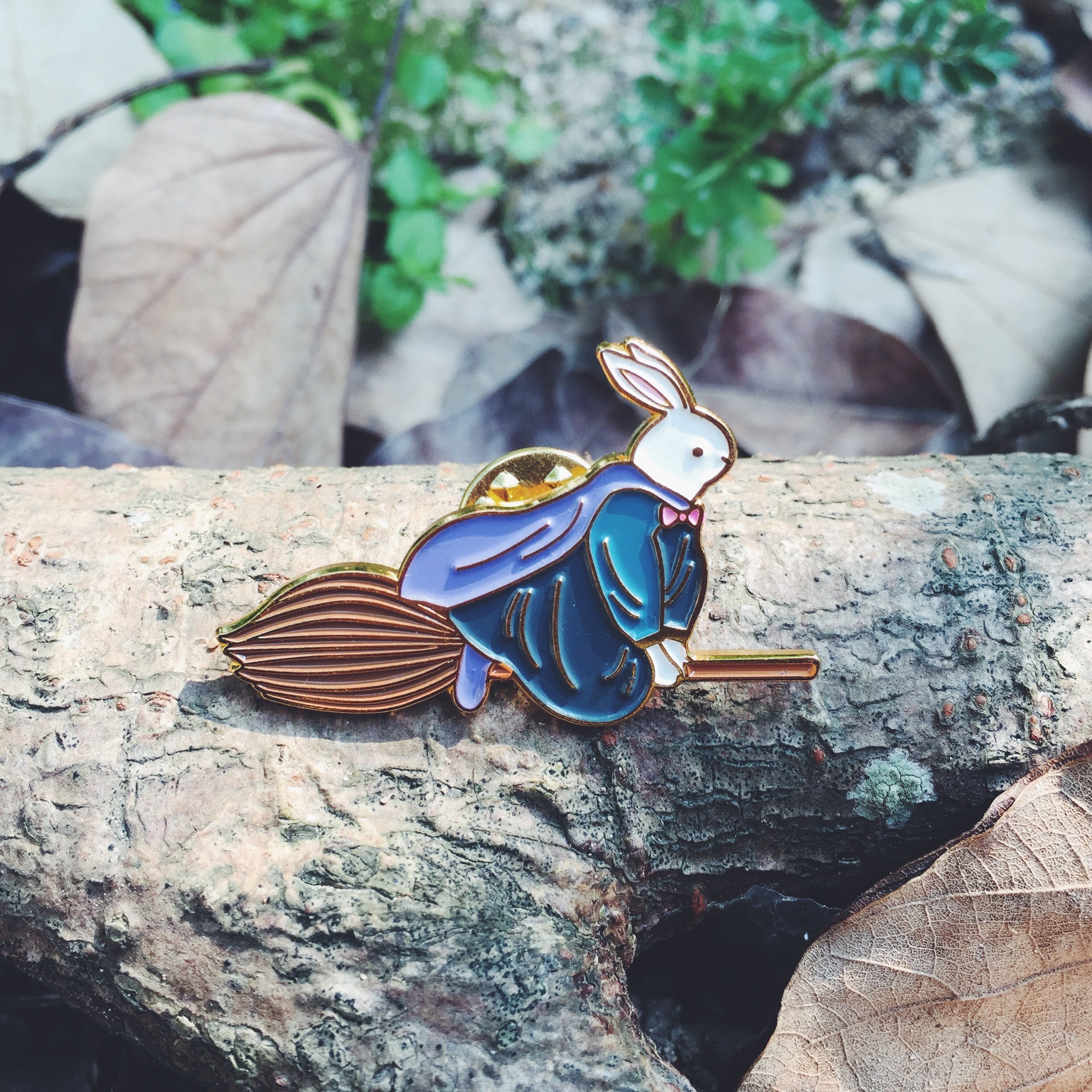 20 White Rabbit Witch pin / enamel pin / badge