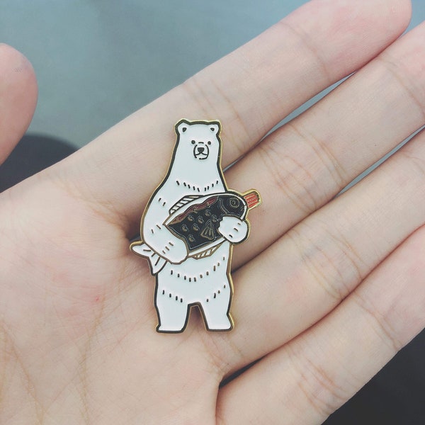 26 Polar Bear pin / enamel pin / badge