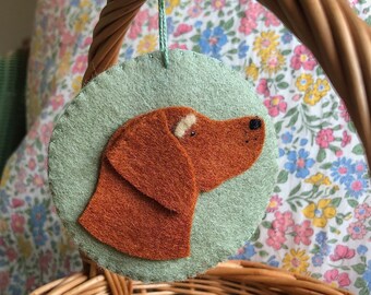 Vizsla hanging decoration - Personalised dog decoration - Vizsla home decor - Wool dog bauble - Keepsake Vizsla