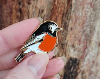 Scarlet Robin Bird Enamel Lapel Pin