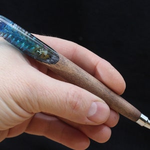 Wood Pen with Real Heather Flowers/ Floral pen/ Wood Resin Pens/Wooden pen/Gift For Teacher Writer/ Wedding Day Pen/Graduation Gift Boss Day