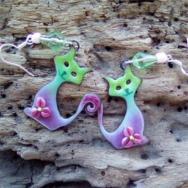 Boucles d'oreilles breloque cuivre emaillé - earring enameled charm