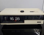 Vintage COPAL FP- 220 Flip Flop radio clock buzzer 70s white frame Klappzahlen Wecker 1970s Made in Korea excellent