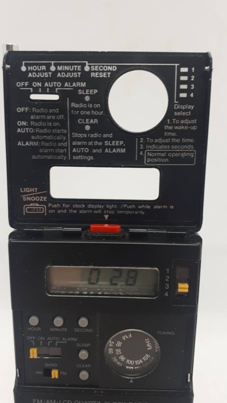 Vintage TOSHIBA QR 2000 Radio Clock Quartz 70s Metal Frame Etsy