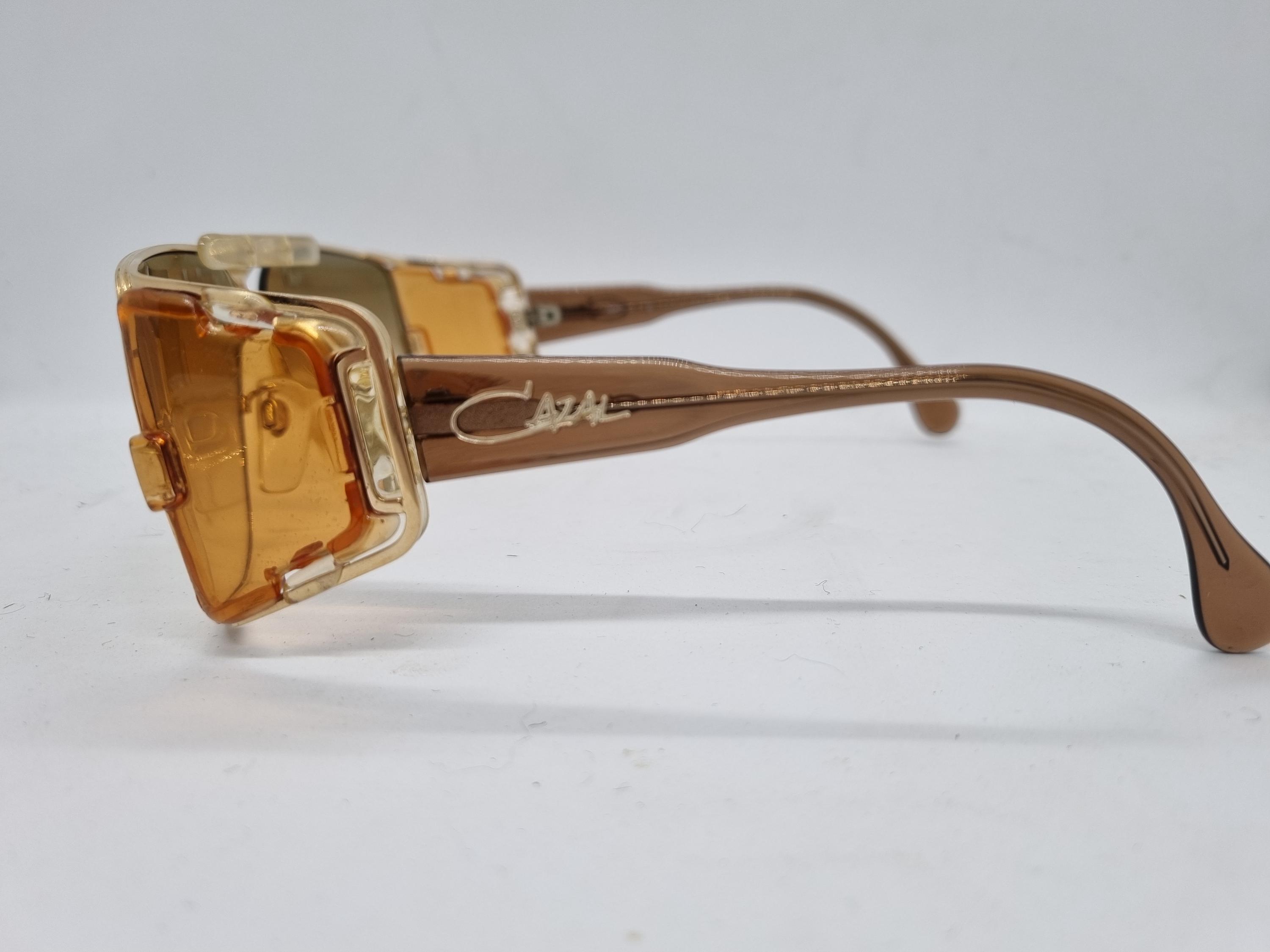 Cazal Vintage Sunglasses with case Cazal 874 gold - Designer vintage glasses main image 3