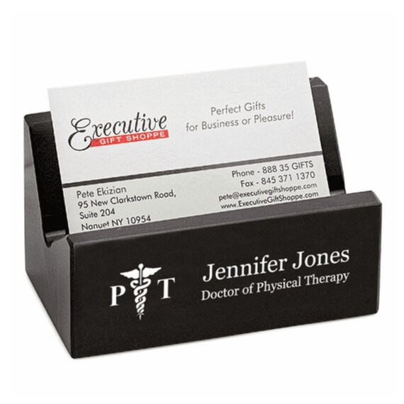 Titular de tarjeta de presentación de escritorio del fisioterapeuta  Personalización gratuita