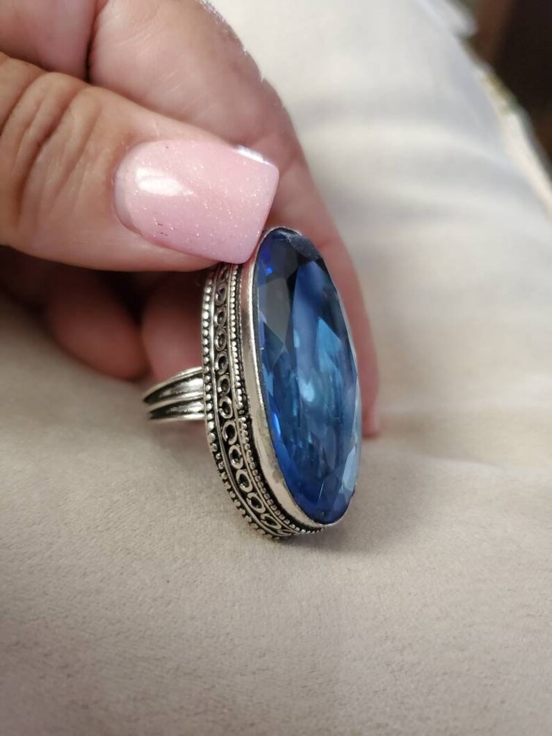 size 6.75! Long Oval Baby Blue Quartz Ring