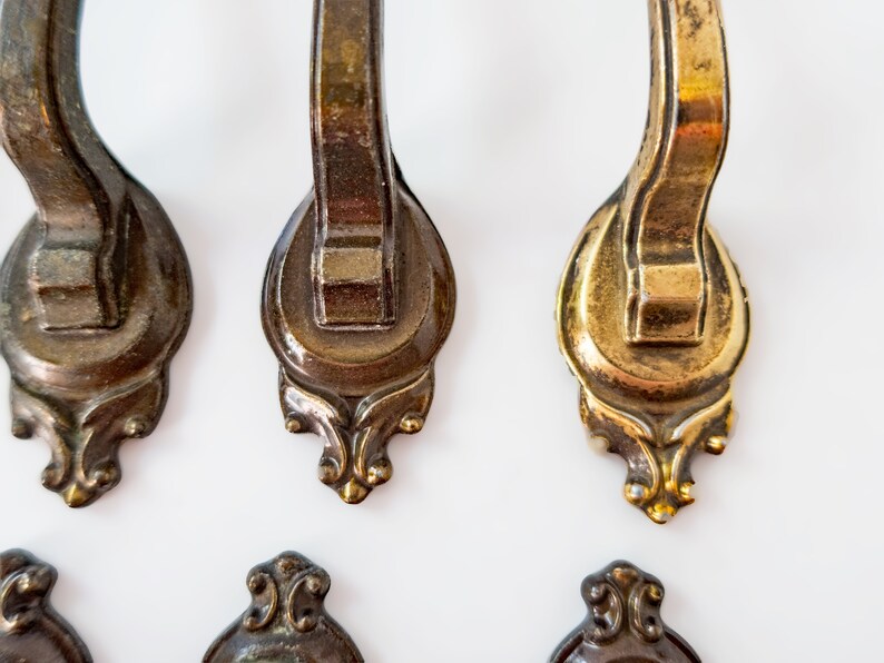 Vintage Brass Dresser Cabinet Door Handles Set Of 12 Pulls Amerock Corp D246501 Mid Century