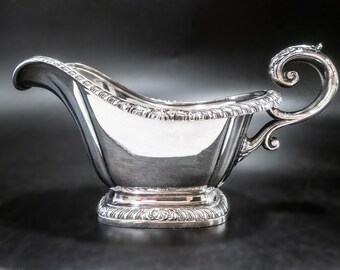Silver Plate Gravy Boat Gorham Shell And Gadroon Y1130