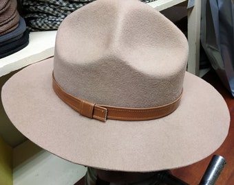 Sombrero Scout, estilo canadiense. Sombrero beige, sombrero de ala grande, sombrero de fieltro, sombrero hecho a mano, fabricante de sombreros, sombreros de mujer, sombreros para él, regalo de San Valentín