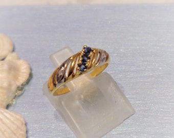 Vintage 18ct Gold Sapphire & Diamond Cocktail Ring - UK Size H