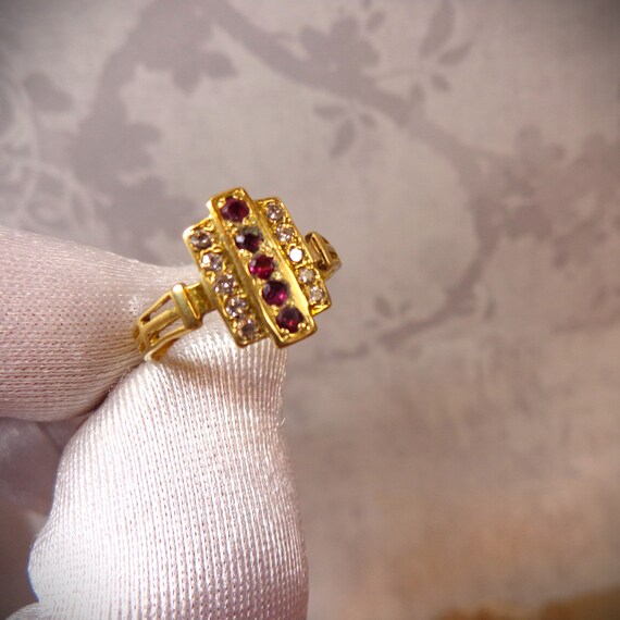 ヴィンテージ アールデコ ルビー ダイヤモンド リング：18カラット